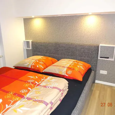 Cityferienwohnung - Mit Sauna Und Garten - Objekt 94475